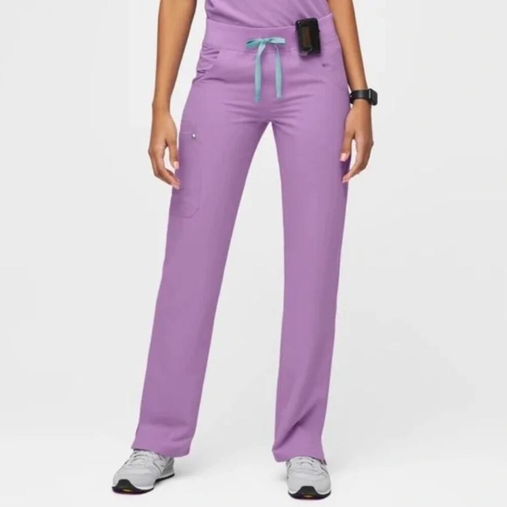Figs Kade Cargo Scrub Pants in Lilac Dawn Size XXL Tall Gently Used